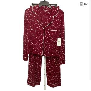 Jenni Women's Plum and White Pajama Set